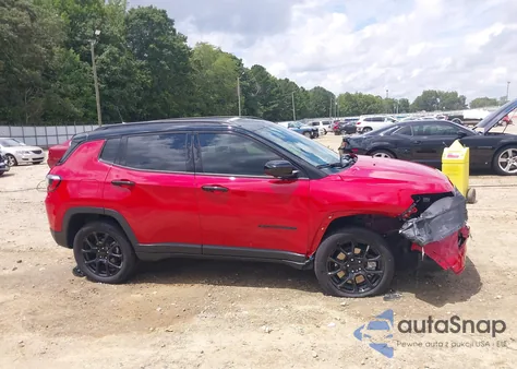 2023 Jeep Compass Altitude 4X4 from USA, damaged, VIN 3C4NJDBN2PT534472